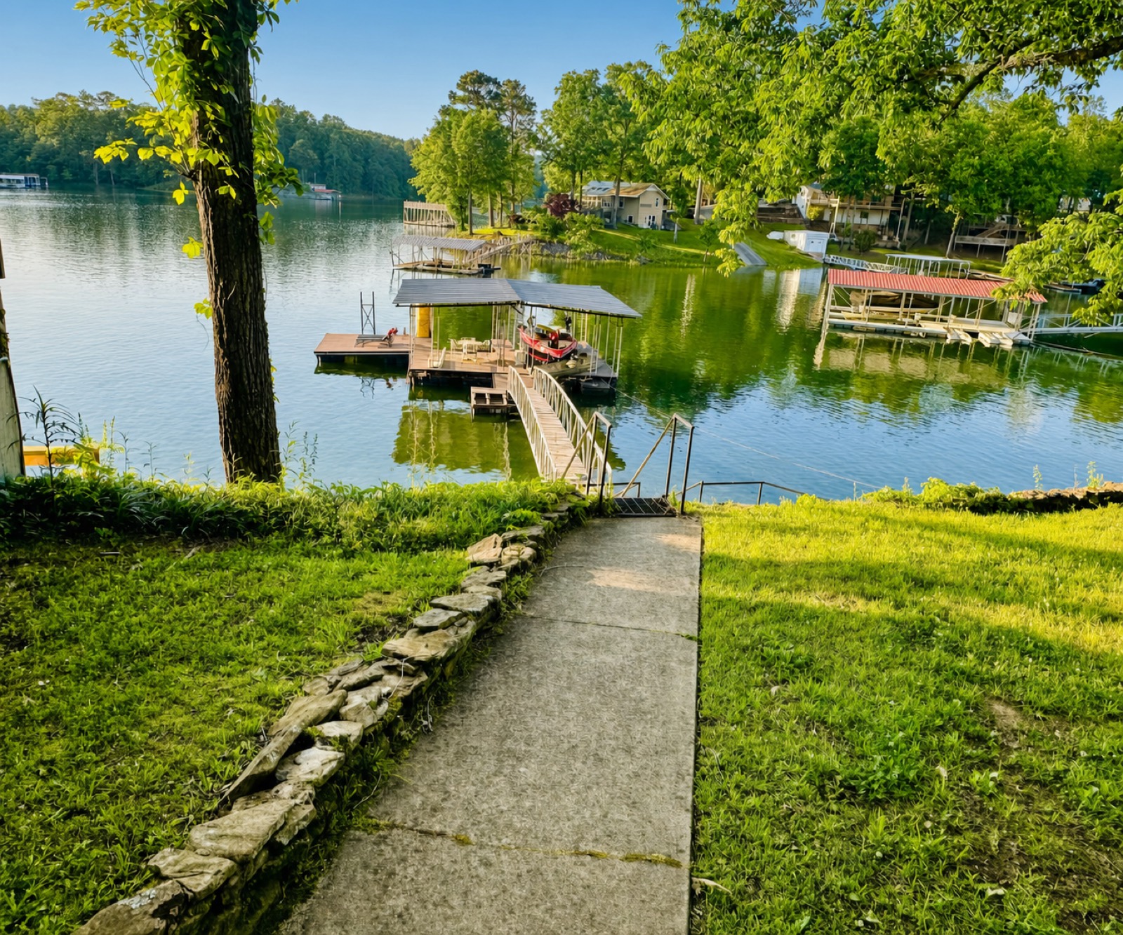 Walkway down to the private dock at Lakesmith Sunset Cove